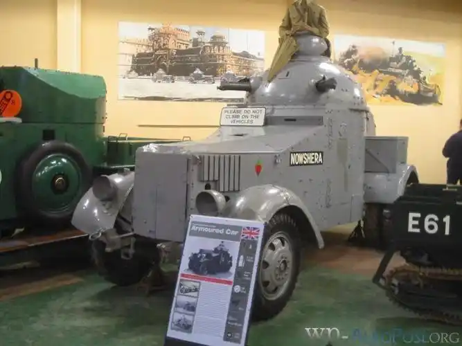 头顶"锅盖"长得像青蛙:抗日神剧里常见的鬼子装甲车什么来头?