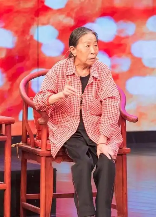 "丑娘"张少华:年轻时做下恶事,晚年悔恨不已