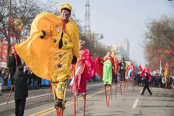 平遥县的传统春节文化活动——元宵节社火汇演