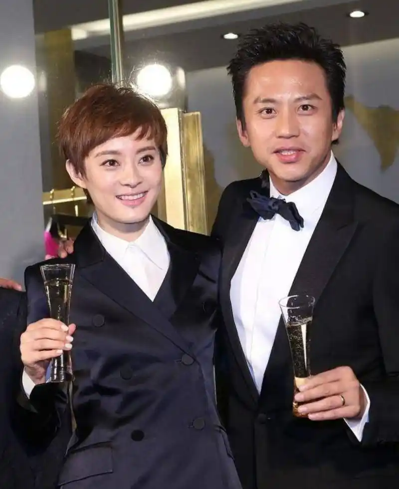 孙俪坦言不愿影响夫妻感情提及邓超现状好骄傲跟我是有关系的