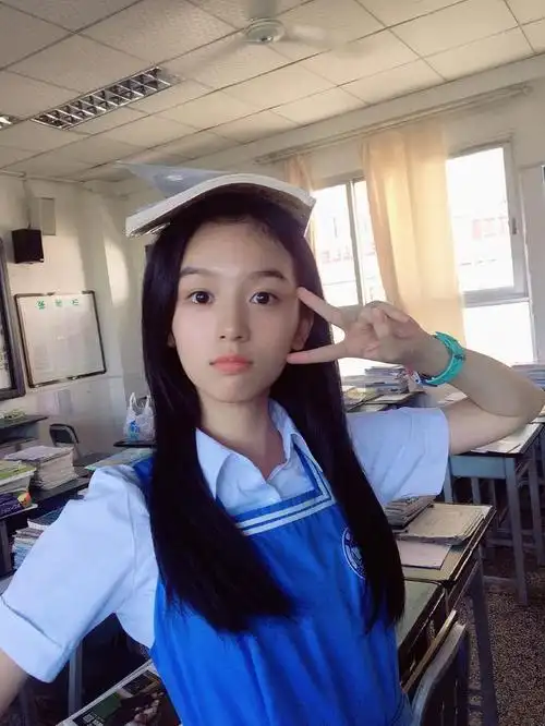 素颜去艺考美到引轰动