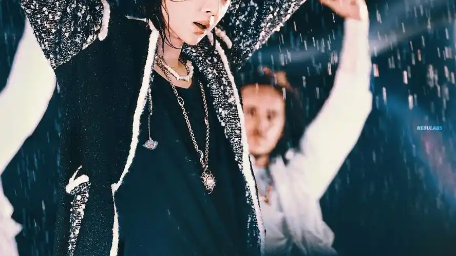 还记得2020跨年演唱会王一博的《无感》 - 堆糖,美图壁纸兴趣社区