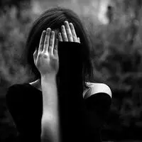 一个人的寂寞颓废个性黑白欧美女生头像唯爱你黑发更爱全身的黑色