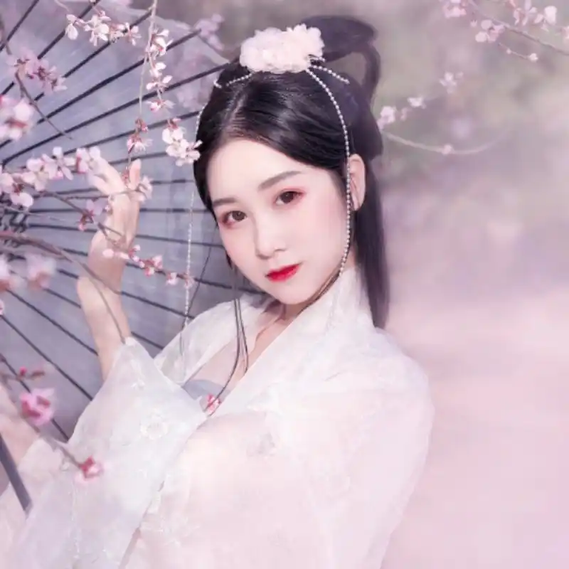 "温柔两半,潇洒一生."古风/汉服/女生头像