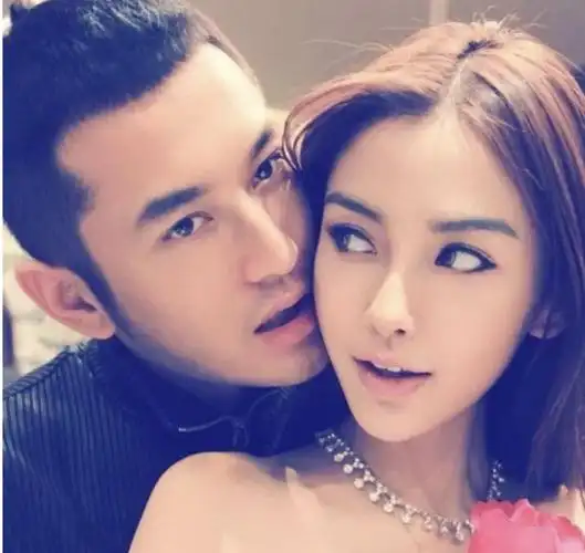 黄晓明杨颖离婚貌似和谐实则不然13点疑似骂人