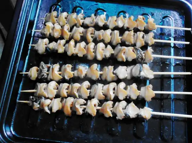 烤螺肉串的做法