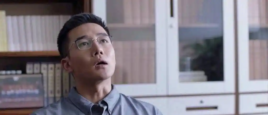 原创小舍得的钟老师曾与殷桃关晓彤合作出道11年终于走红