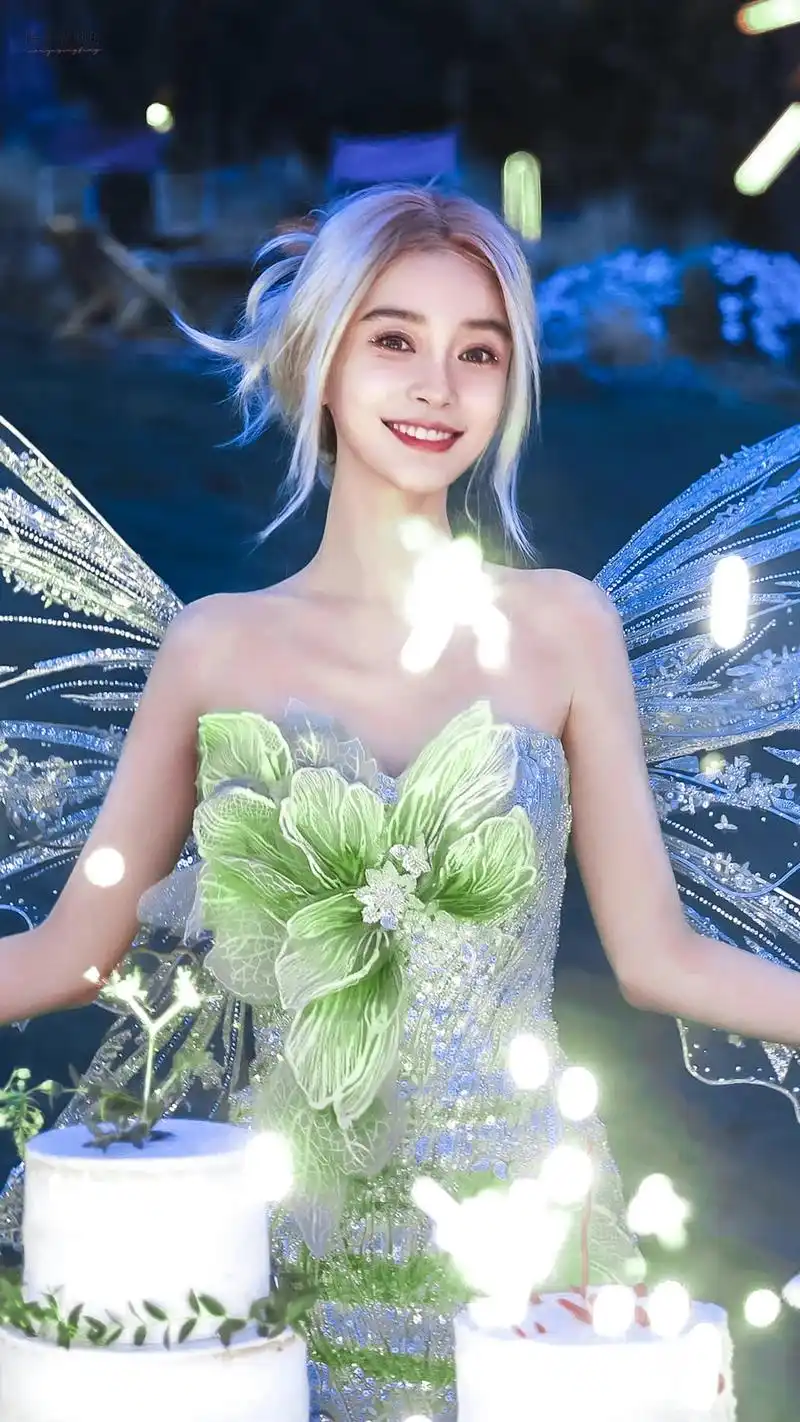 杨颖angelababy化身绿野精灵为自己庆生,离婚后照样很美很哇塞!