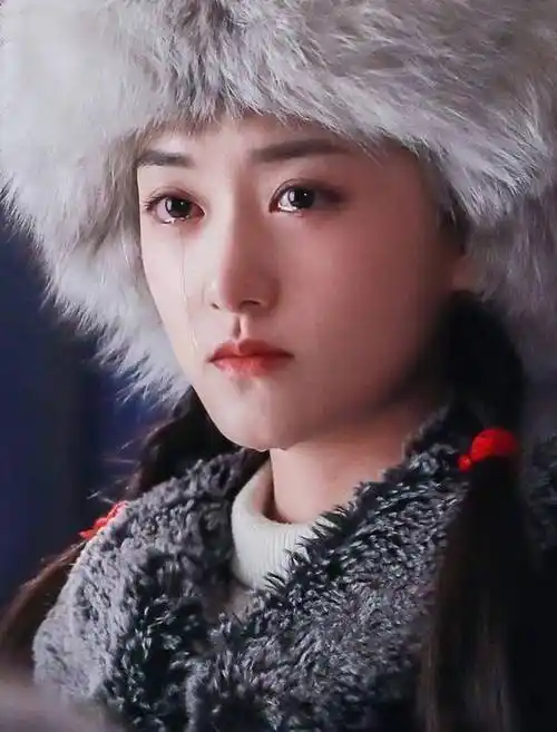 都并不陌生,作为知名童星,当年在比较小的时候就被吴磊给夺了荧幕初吻