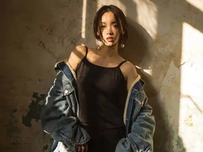 刘柏辛个人资料简介 她和李佳琦的关系是什么?