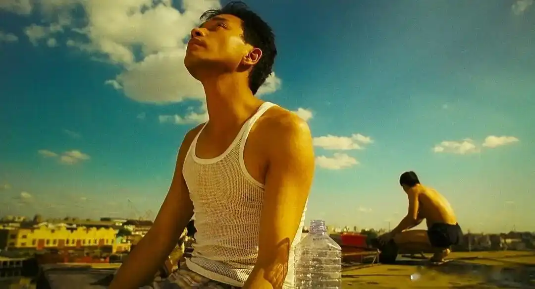 影视剧中的屋顶名场面 《春光乍泄》中张国荣和梁朝辉