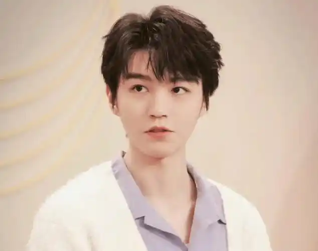 赵露思整容?王俊凯单飞?鞠婧祎糊到无人问津?李媛怒骂李嘉鑫?