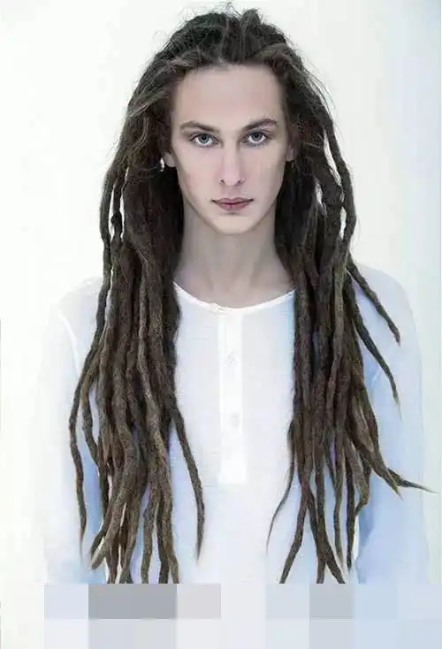 女生长头发编脏辫耍酷玩潮流 非主流风格编扎头发造型