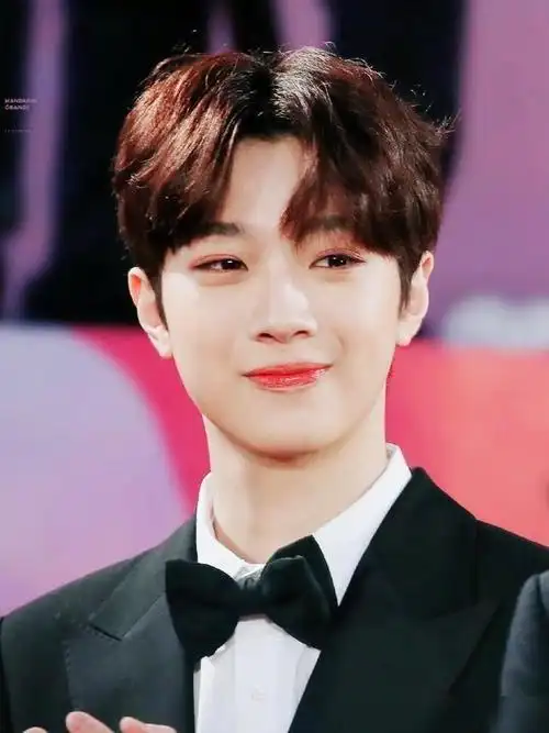 赖冠霖少年正在成长请您仔细关注