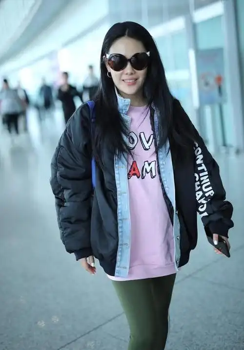 袁娅维浓妆素颜如两人,浓妆欧美风大胆新潮,素颜清新也如少女