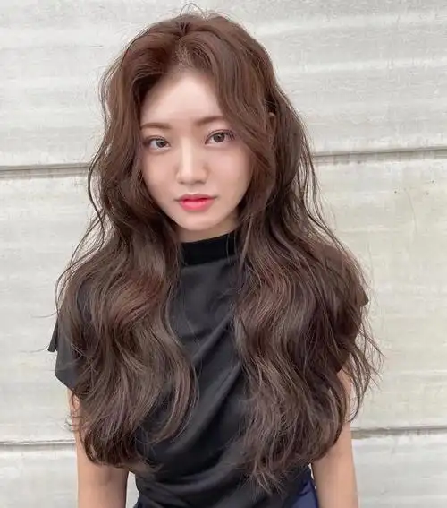 2022年流行的烫发,莫过于这十款发型,时髦洋气又赚回头率插图