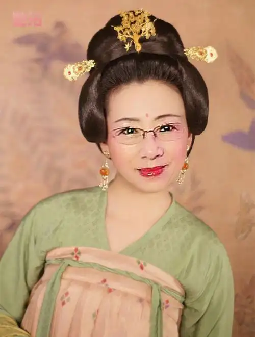 唐朝时期的发型和妆容好美