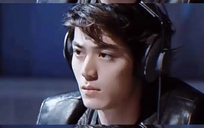 睫毛精 #霍建华 #盛世美颜 #神仙颜值 小助手