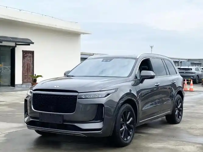 one20款7座灰上牌日期2020年5月车辆车型越野车车辆产地国产车辆颜色