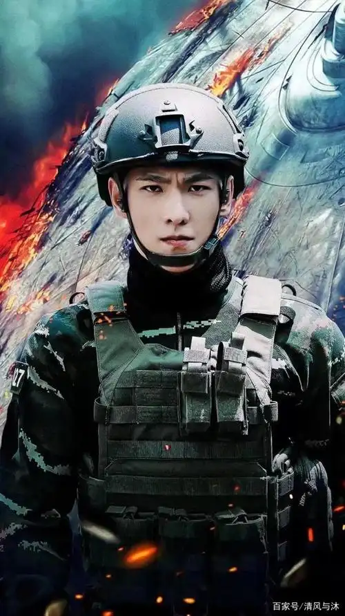 军装英姿飒爽,盘点穿军装a到爆的男明星们,你有被谁的军装着迷