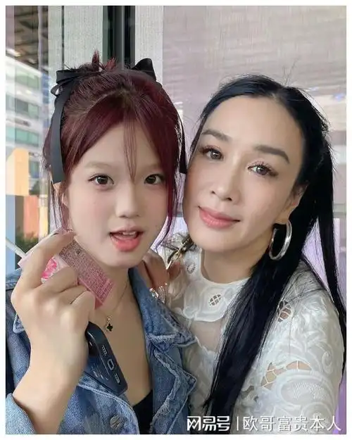 甜馨|王菲|杨幂|小s|女明星_网易订阅