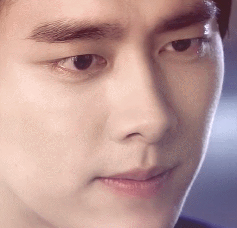 李易峰 帅哥 点头 侧脸