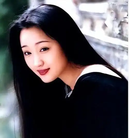 分手26年,51岁杨钰莹不婚不育,依旧单身,赖文峰对她影响多大?