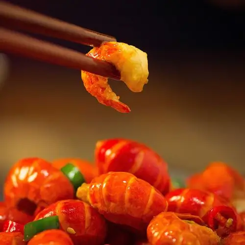 麻辣小龙虾尾龙虾即食麻辣小海鲜熟食零食海鲜熟食即食罐装八爪鱼
