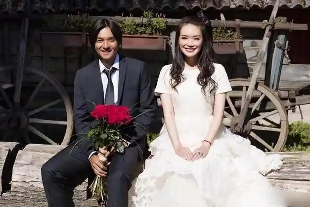 陈慧琳演唱会开场舞尴尬,被调侃像猩猩,网友:我看6遍都没看懂|周笔畅