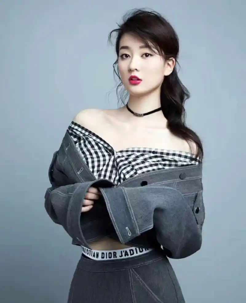 乔欣:甜美可爱,文艺范