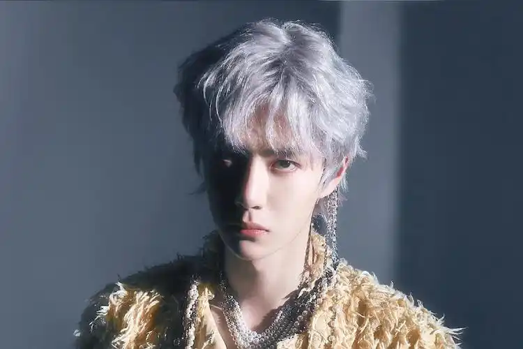 婚纱是女孩子的梦想,但结婚不是