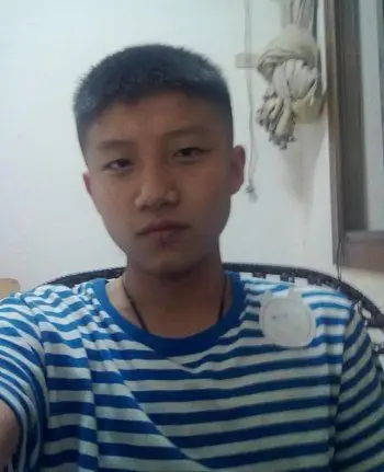 小男孩平头怎么理 小男孩帅气平头剪发发型图片