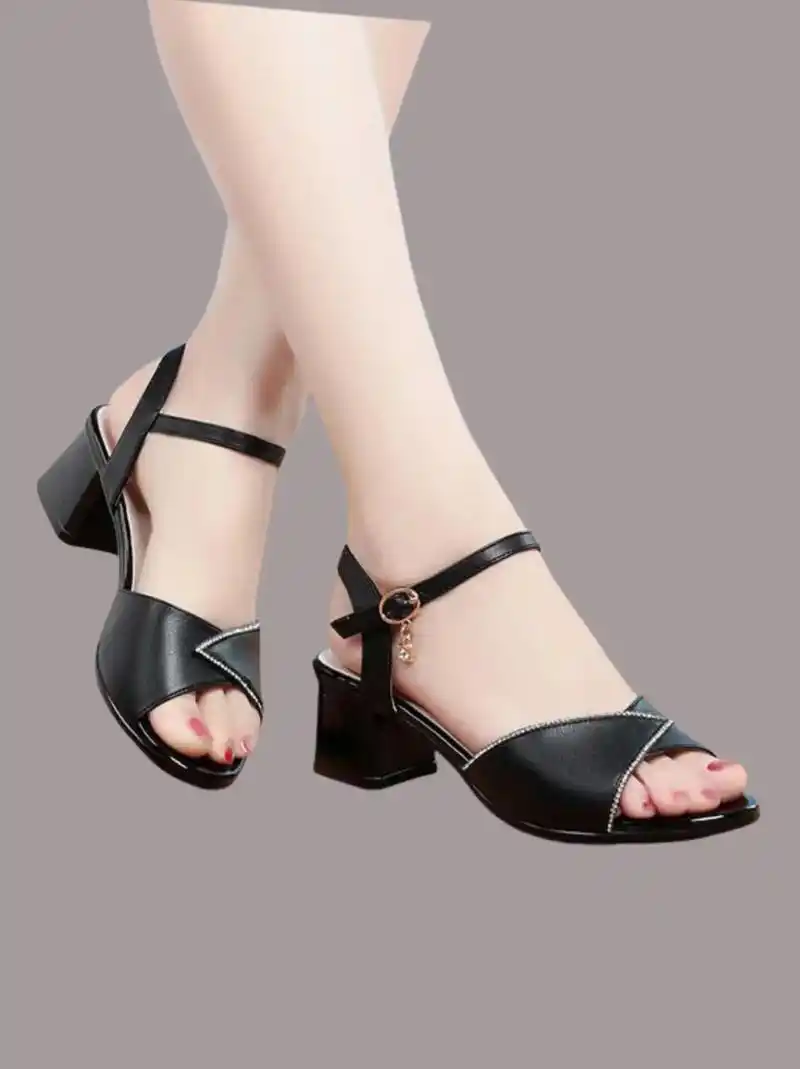 露趾小香风78 时尚女凉鞋!