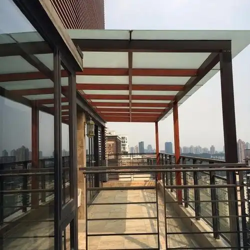 装饰-露台玻璃雨棚图片优点:主体骨架全部采用钛铝合金材料精加工而成