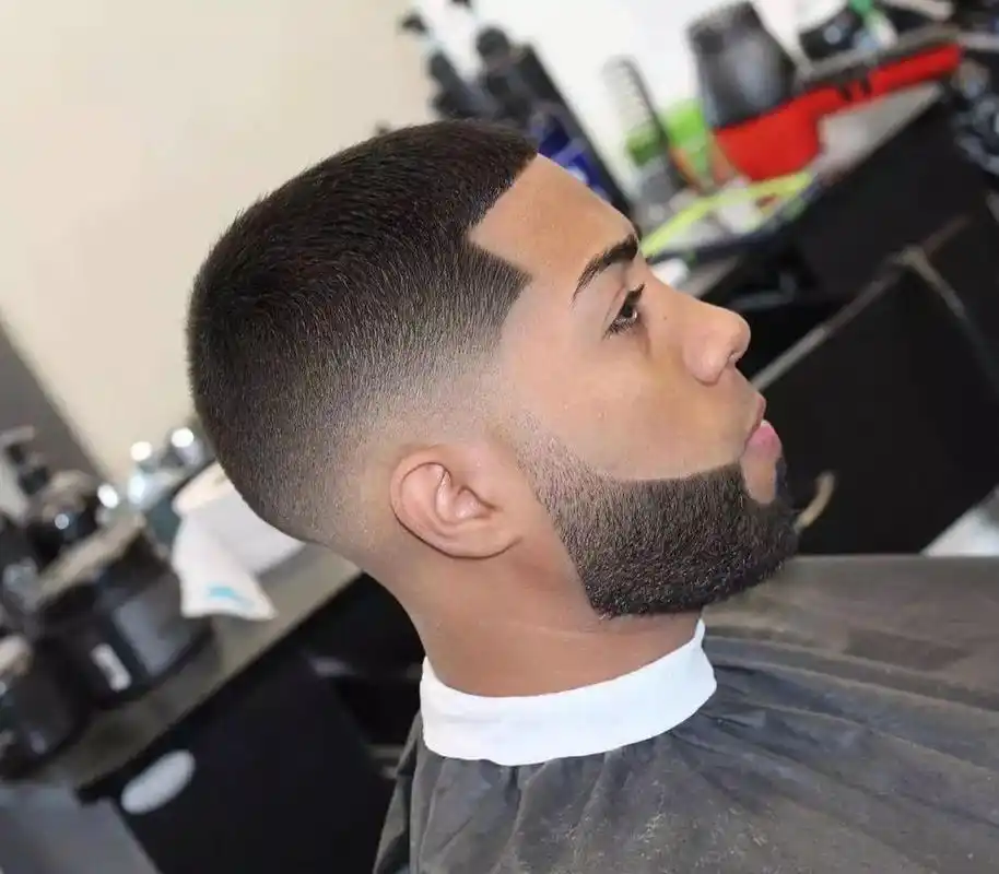 圆寸方寸板寸毛寸美式寸头五种寸头区别 166圆寸头发长度一寸左右