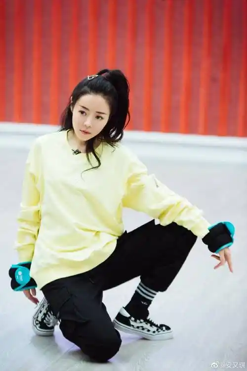 安又琪告别《姐姐2》:生活跟我开了一个16年的玩笑_微博_来自_图片