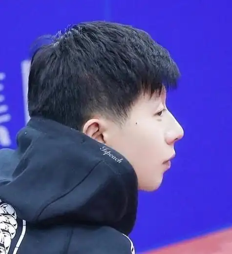 话不多说有无马龙帅照当头像