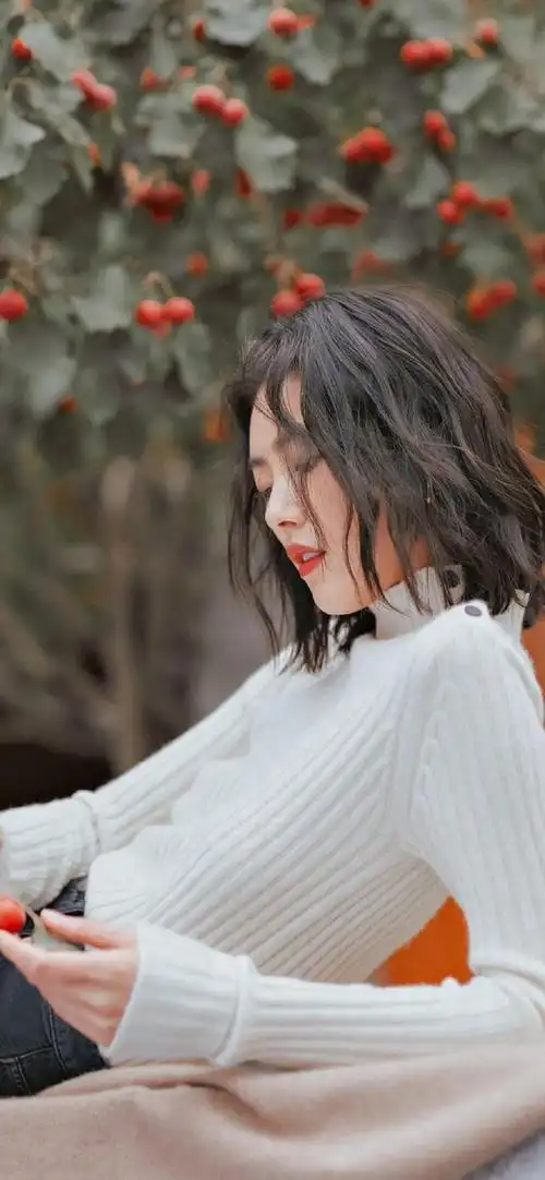 明星壁纸 大表姐刘雯 高清壁纸无水印