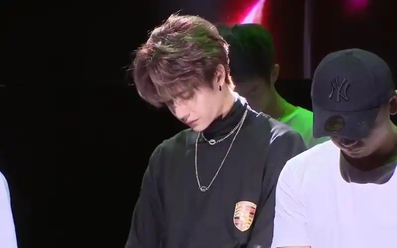 【王一博】吹灰舞两场混剪