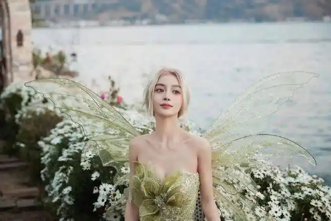 angelababy站姐愚人节放大招,陈伟霆照片引爆网络!_杨颖_爱人_网友