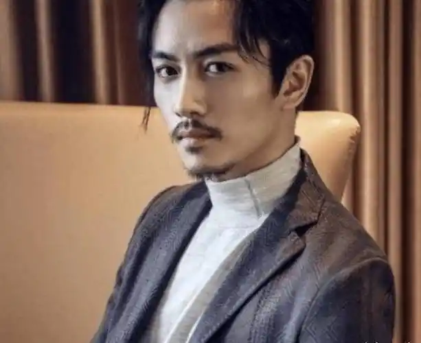 有种"变样"叫明星结婚,陈晓变油腻大叔,看完陈妍希:还敢结婚吗?