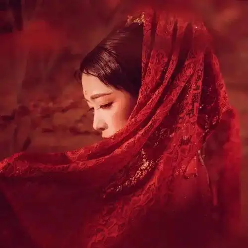 唯美红衣古风女生头像|拾尽春花皆是你
