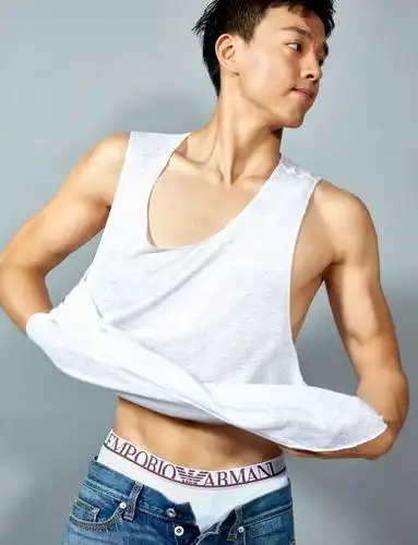 嘉映经纪尹昉红秀专访尹昉文艺生猛