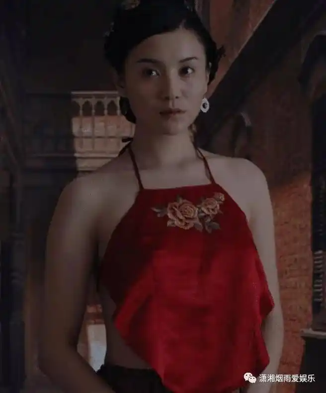 私交混乱陪睡上位,被原配曝光"咸鱼味","浪姐"小宋佳现形记