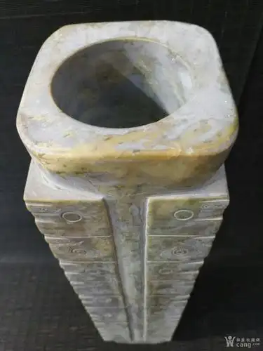 旧藏东北人家收来河磨玉【玉琮王】一尊