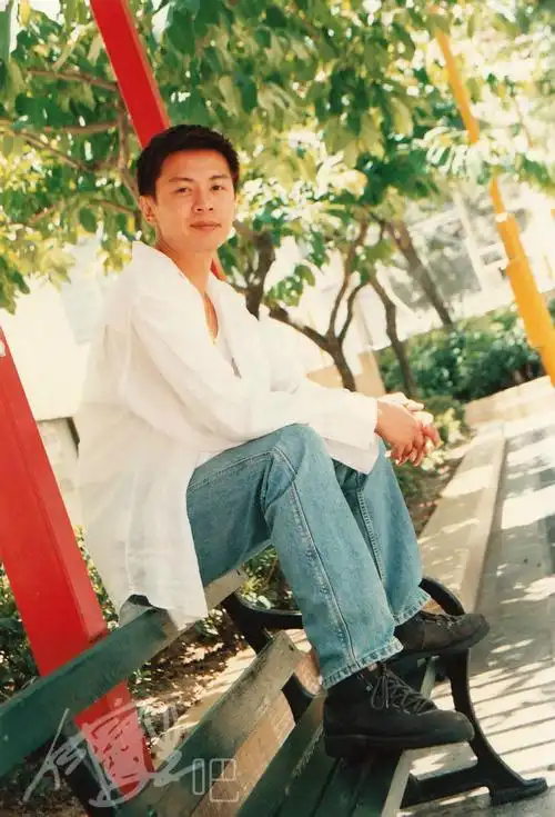 p data-id="gnt9xhkfrp">何宝生,1967年11月15日出生于中国 a target