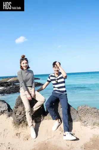 户外服装品牌旅行风格海岛情侣装拍摄