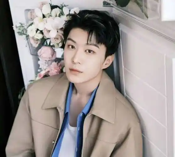 原创八卦说范丞丞被体制内封杀赵露思身材全靠p白敬亭成功洗白徐若晗