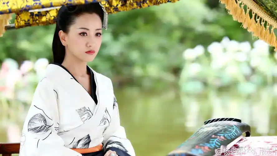 杨蓉 饰 霍成君