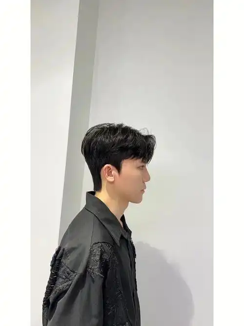 韩式发型之经典锅盖